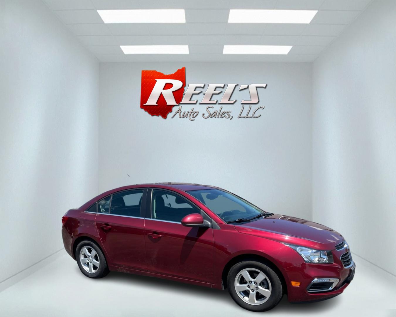 2016 Red /Black Chevrolet Cruze 2LT Auto (1G1PE5SB0G7) with an 1.4L I4 DOHC 16V TURBO engine, 6-Speed Automatic transmission, located at 11115 Chardon Rd. , Chardon, OH, 44024, (440) 214-9705, 41.580246, -81.241943 - Photo#3